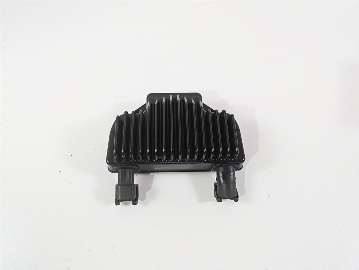 2016 Harley FXDF Dyna Fat Bob Rectifier Voltage Regulator 74631-08A {{ shop.shopifyCountryName }} - Mototech271