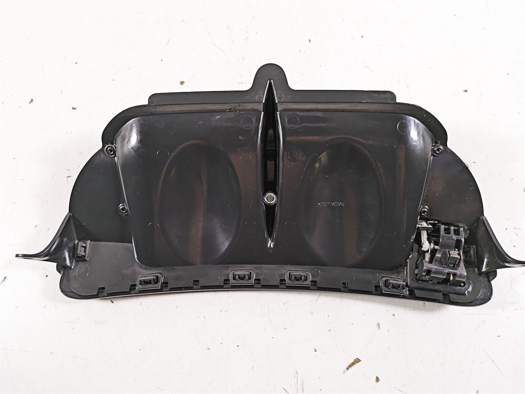 2015 Harley Touring FLHXS Street Glide Front Air Duct Inlet Vent 29200038 {{ shop.shopifyCountryName }} - Mototech271