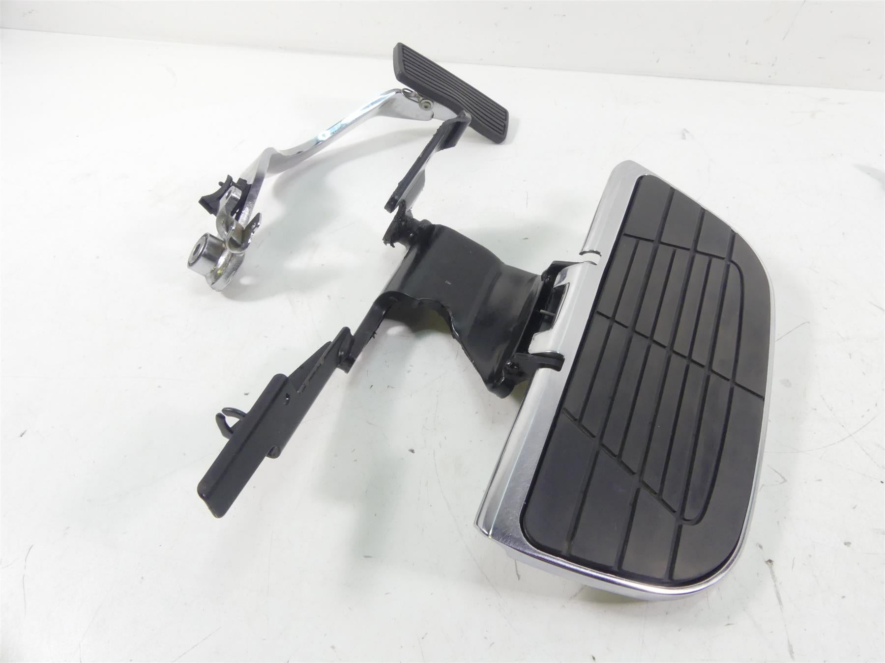 2008 Honda V-Twin VTX1800 N3 Right Front Floor Board & Brake Pedal 50615-MCV-000 {{ shop.shopifyCountryName }} - Mototech271