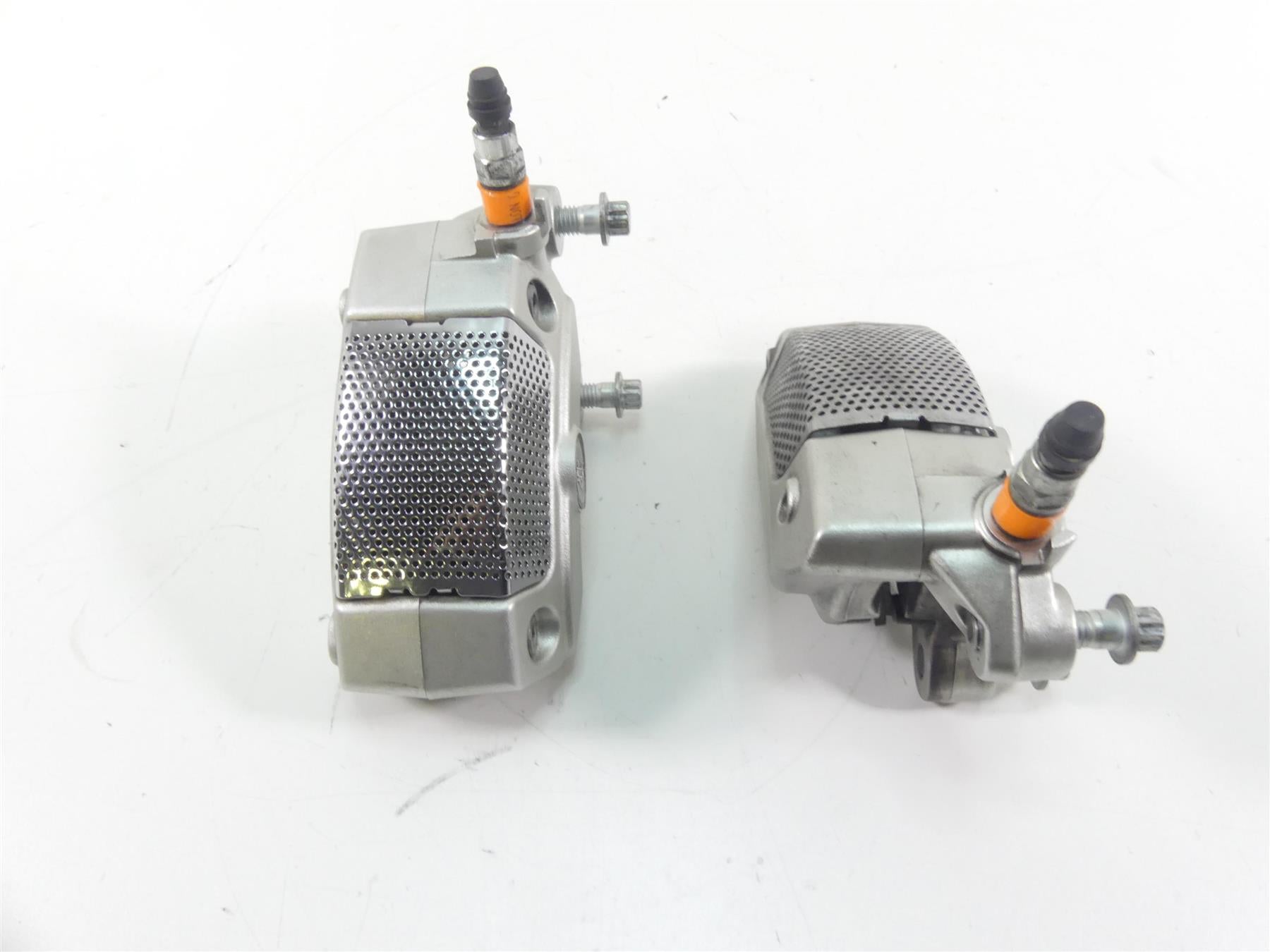 2009 Harley FLHTCU SE4 CVO E-Glide Front Brake Caliper Set 42938-08 42939-08 {{ shop.shopifyCountryName }} - Mototech271