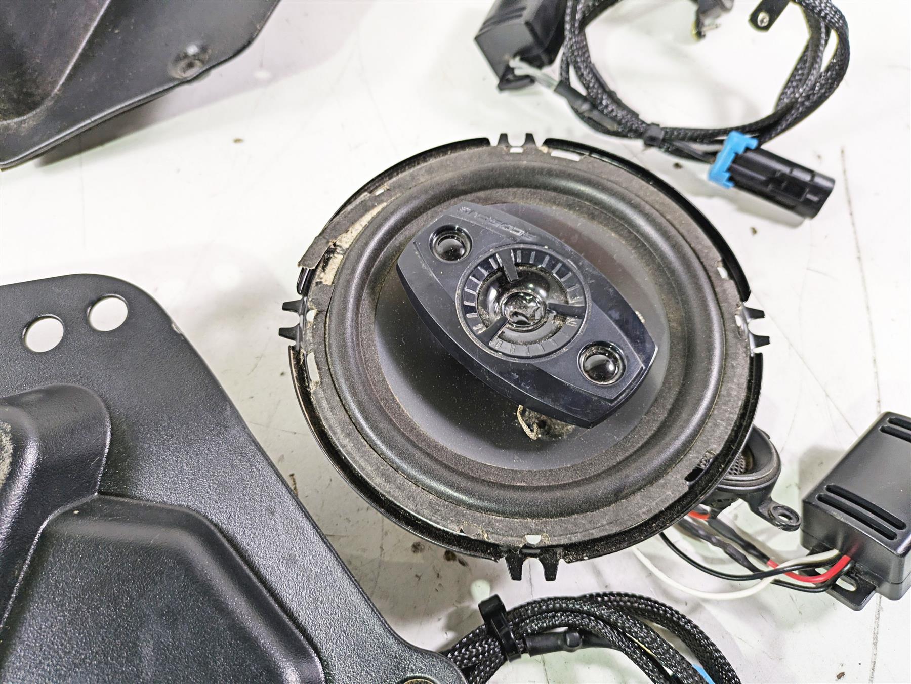 2022 Polaris RZR XP 4 1000 Premium Front Rear Door Speaker Set -For Parts 4016257 {{ shop.shopifyCountryName }} - Mototech271