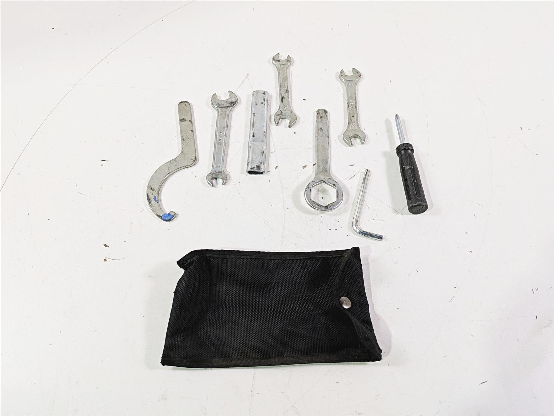 2019 BMW G310GS K02 Owners Tool Kit + Bag 71118565867 {{ shop.shopifyCountryName }} - Mototech271
