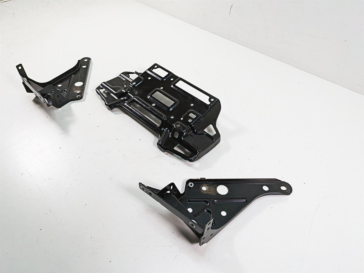 2018 Harley Touring FLHXSE CVO Street Glide Front Fairing Mounts 57000186 {{ shop.shopifyCountryName }} - Mototech271