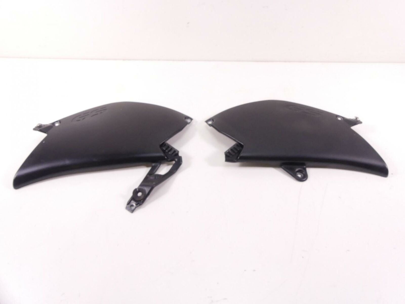 2010 BMW R1200GS Adventure K255 Tank Trim Panel Leg Fairing Knee Set 46637698234 {{ shop.shopifyCountryName }} - Mototech271
