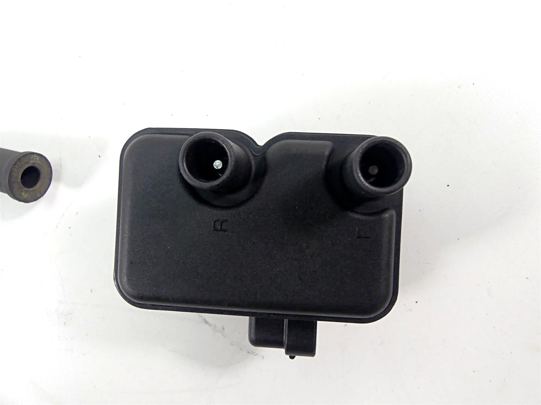 2005 Harley Sportster XL1200 C Ignition Coil Coils Wires & Plugs Set 31655-99 {{ shop.shopifyCountryName }} - Mototech271