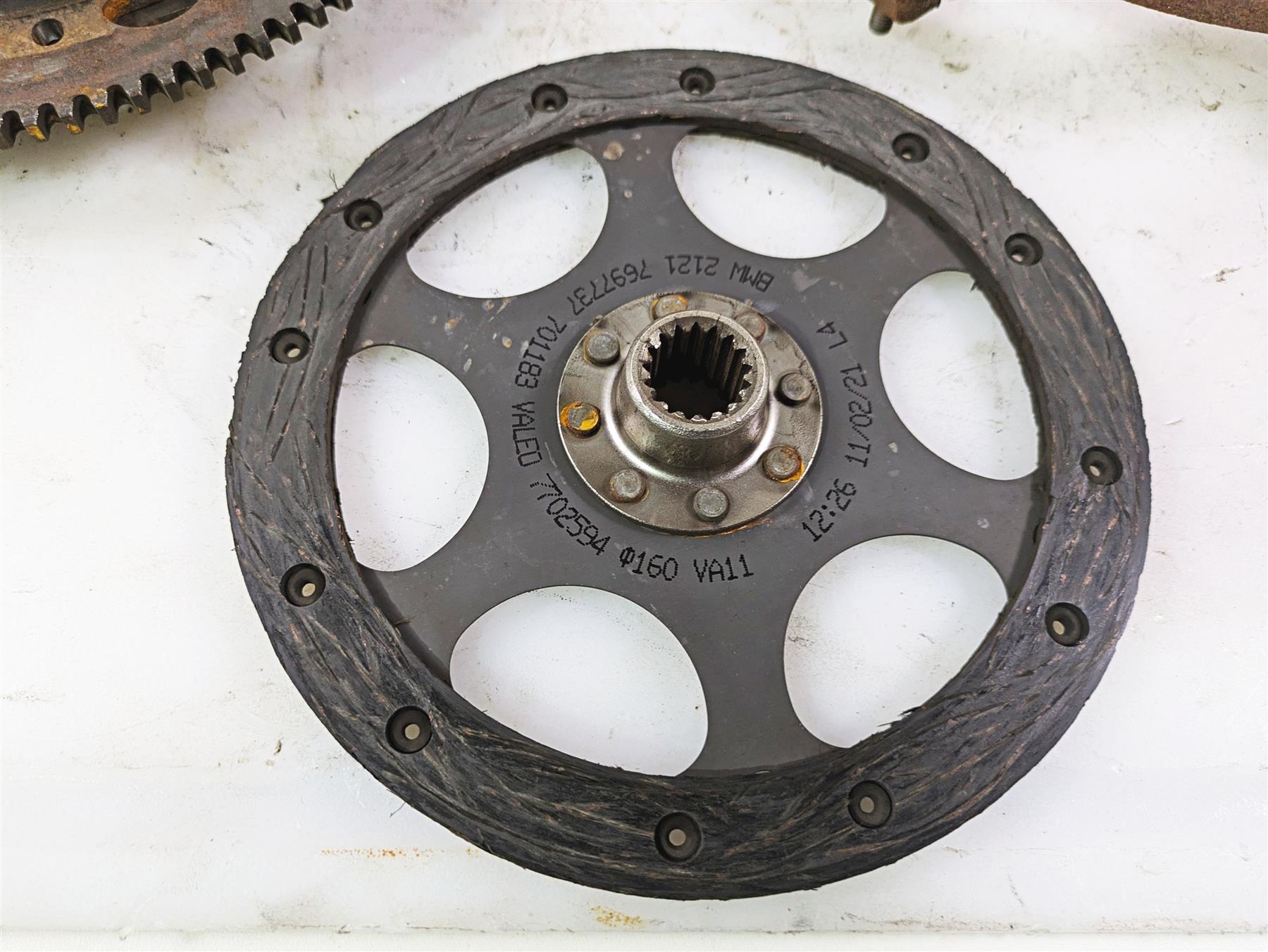 2022 BMW RnineT Pure K22 Clutch Friction Pressure Plate Set 21217697737 {{ shop.shopifyCountryName }} - Mototech271