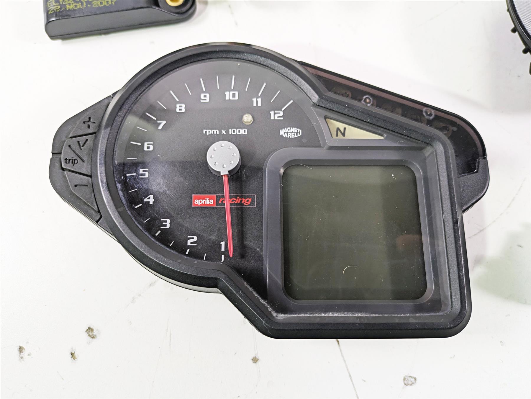 2008 Aprilia RSVR 1000 Factory Gauge Cdi Immobilizer Key Set AP8127689 AP0266536 {{ shop.shopifyCountryName }} - Mototech271