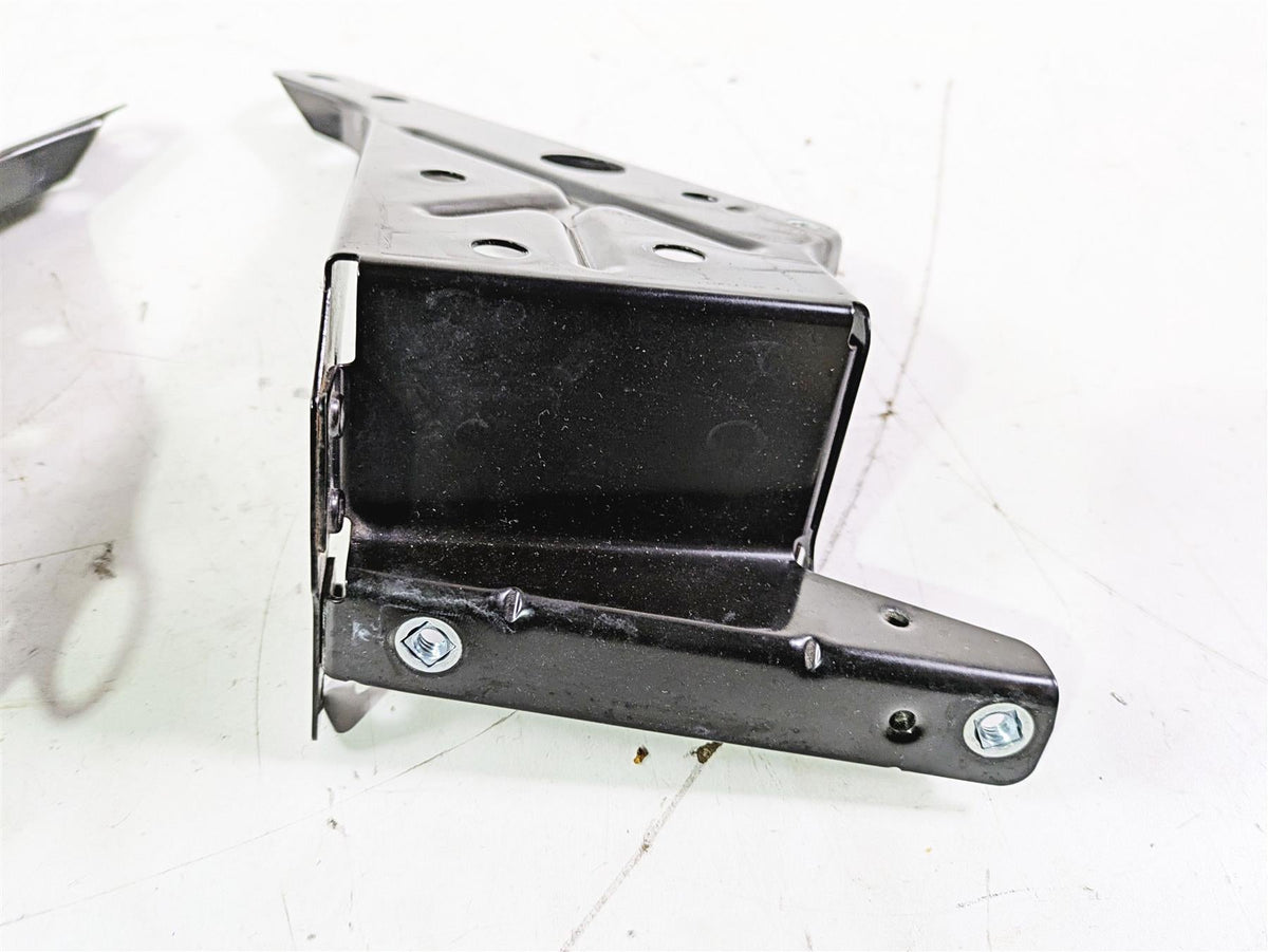 2015 Harley Touring FLHTKL E -Glide Low Front Fairing Mount Holder Set 57000169A {{ shop.shopifyCountryName }} - Mototech271