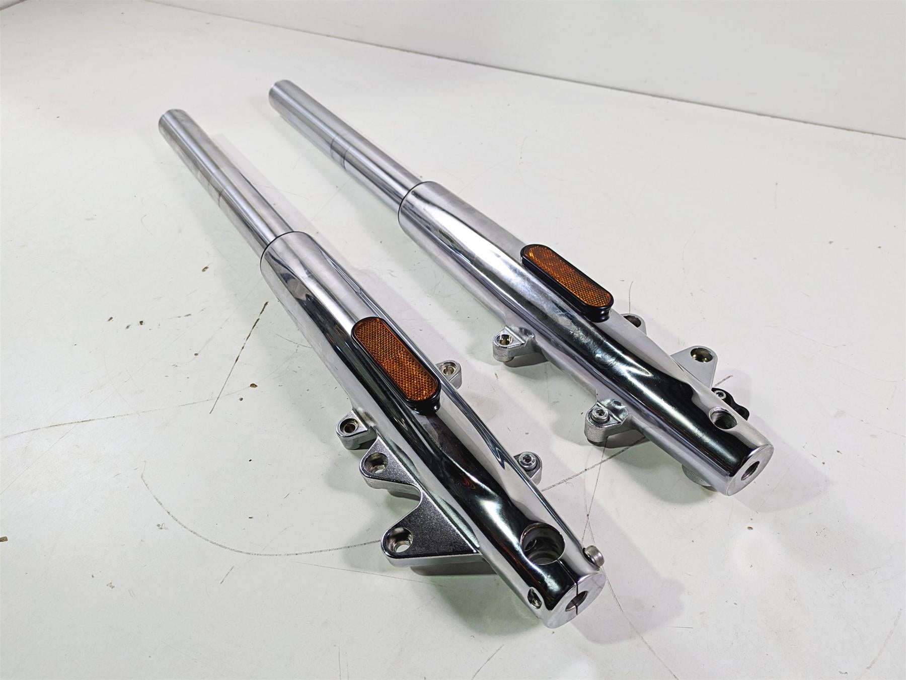 2019 Indian Chieftain Limited Chrome Front Fork Leg Set 46mm 1824021 1824022 {{ shop.shopifyCountryName }} - Mototech271