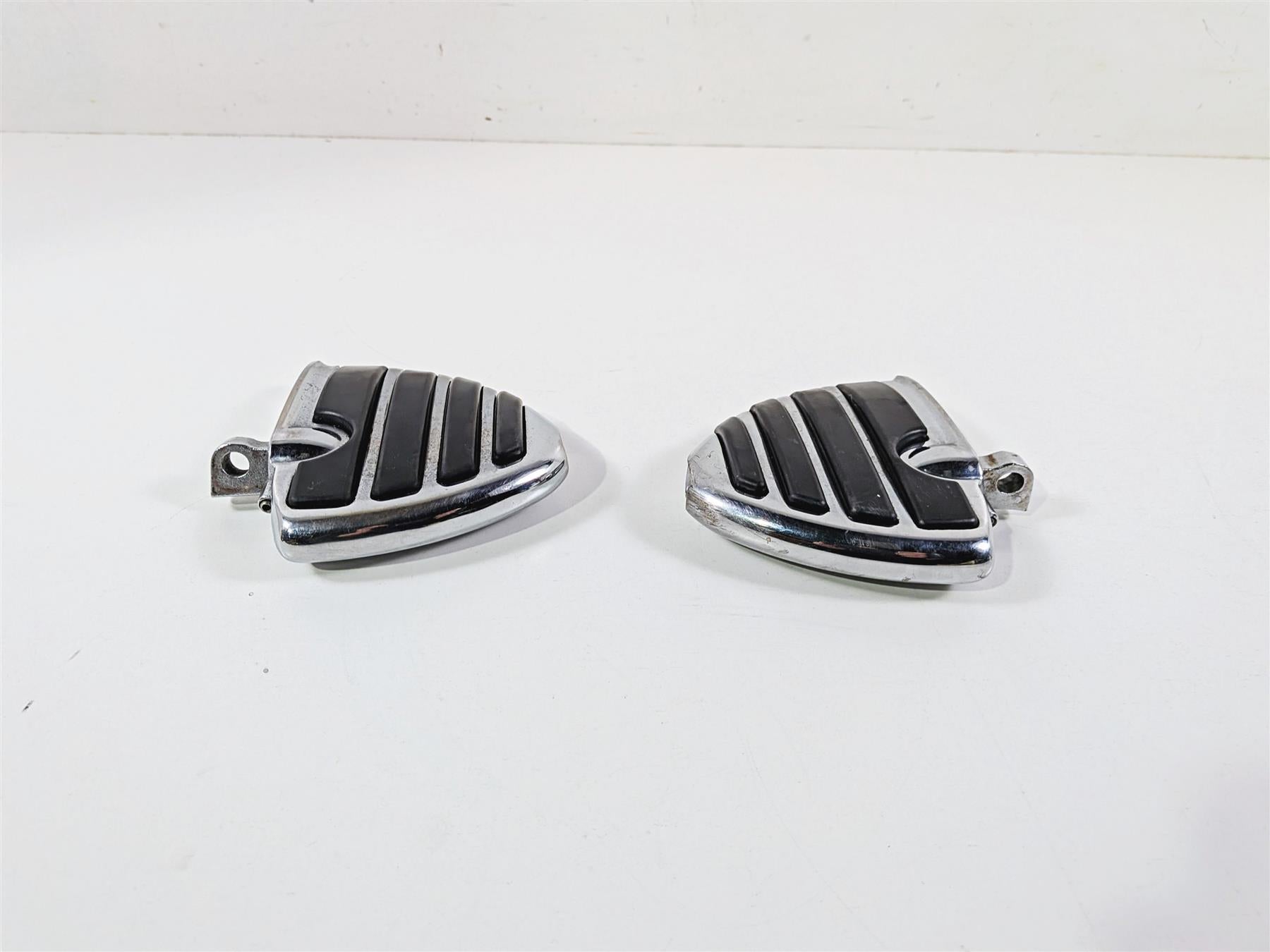 2009 Harley FXCWC Softail Rocker Mini Chrome Wing Front Footpeg Foot Rest Set {{ shop.shopifyCountryName }} - Mototech271