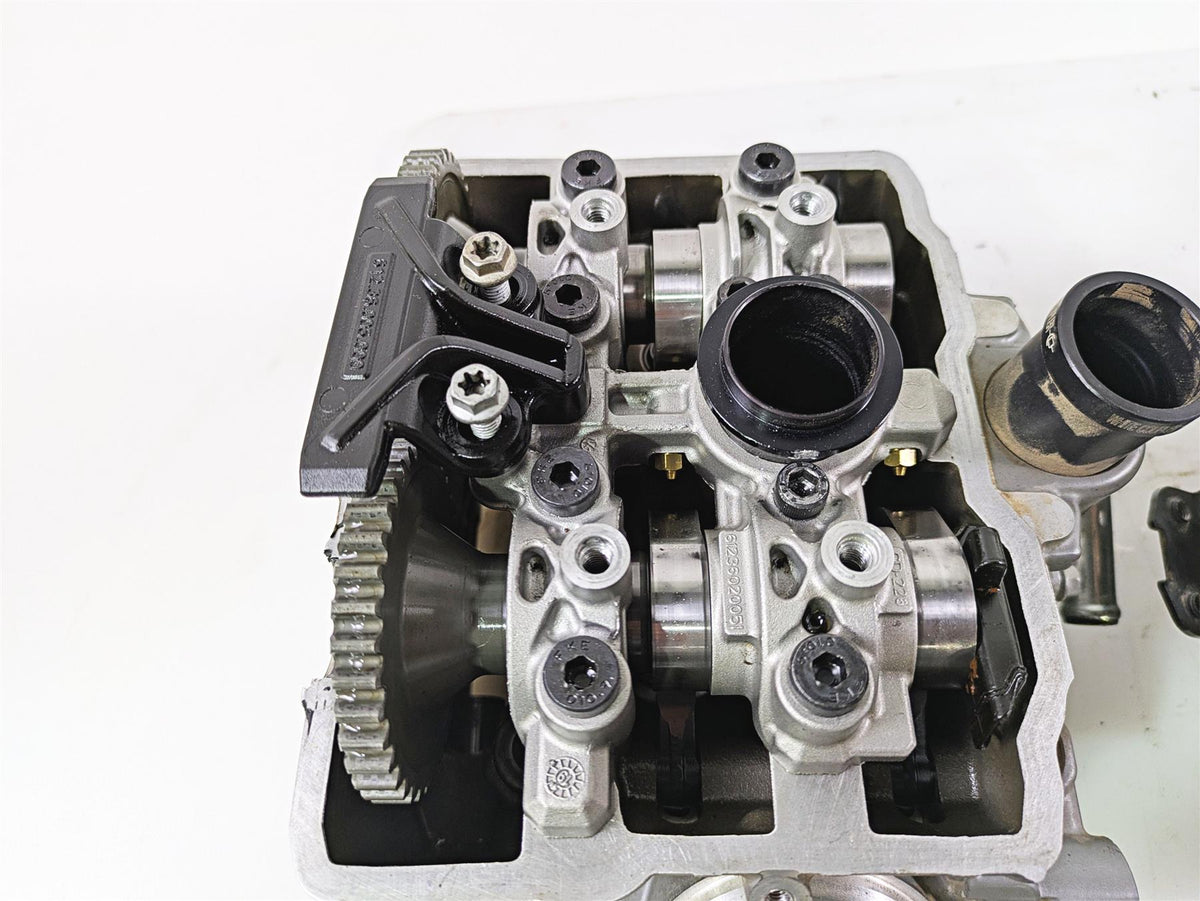 2020 KTM 1290 Super Adventure R Cylinderhead Cam Shaft Head Set 6073602014424 {{ shop.shopifyCountryName }} - Mototech271