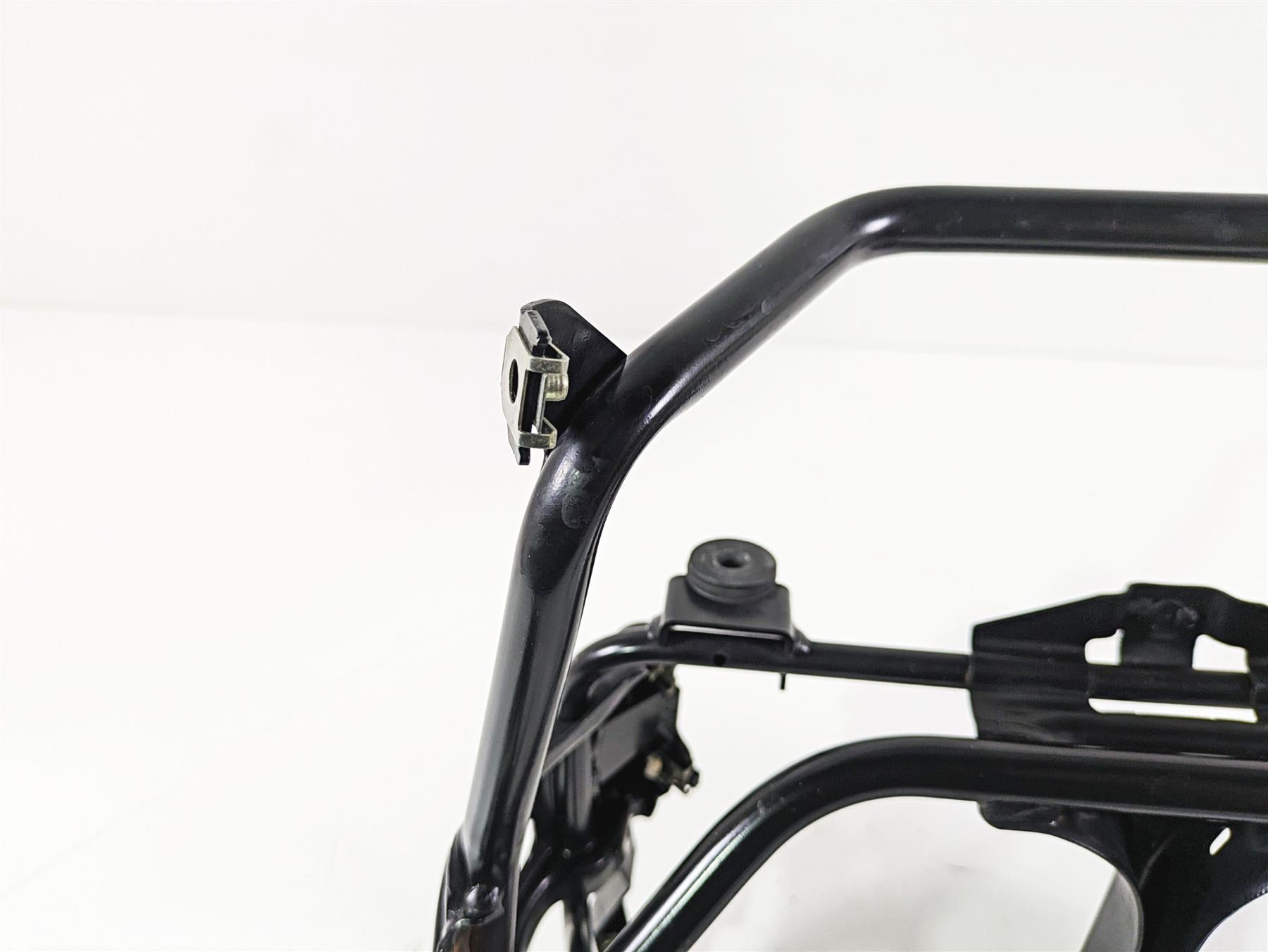 2006 BMW R1200GS K255 Adv Front Subframe Sub Frame 46637701558 {{ shop.shopifyCountryName }} - Mototech271