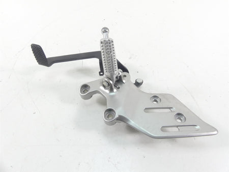 2022 Yamaha MT09 FZ09 Right Front Footpeg + Brake Pedal Set B7N-27443-00-00 {{ shop.shopifyCountryName }} - Mototech271