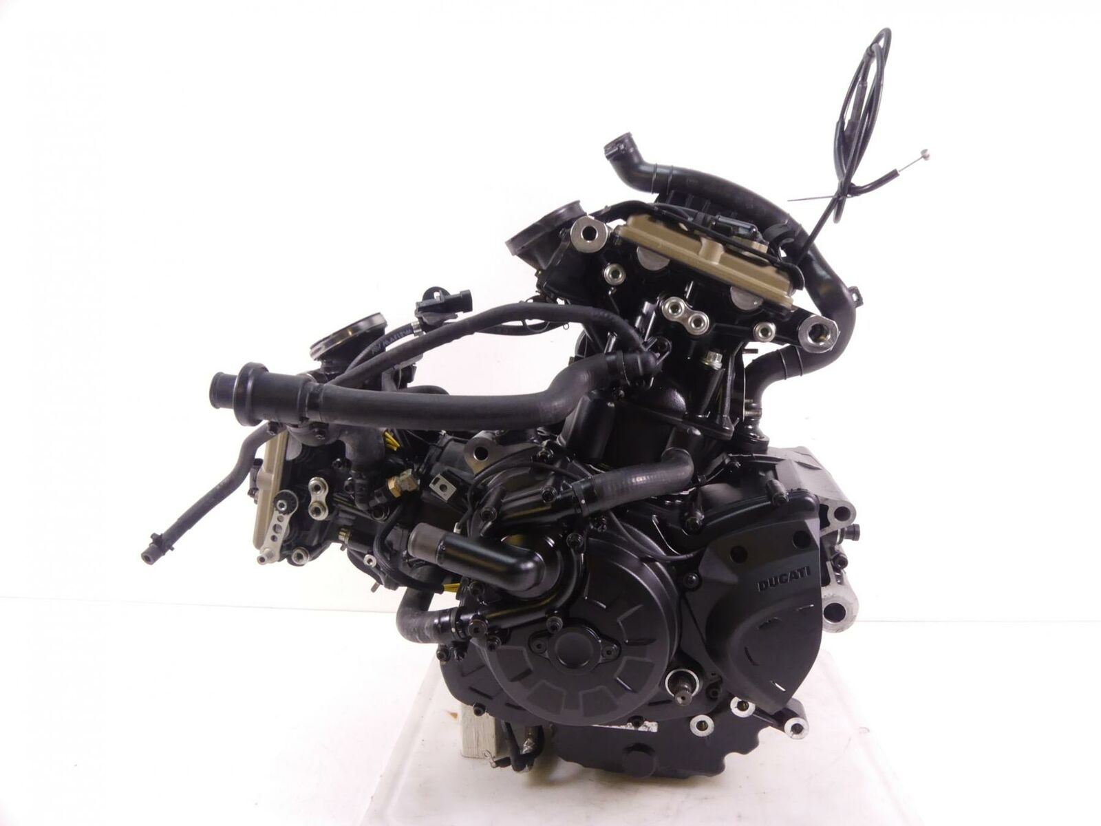 2019 Ducati Supersport 939 S Running Engine Motor 4K - Video 22523383C {{ shop.shopifyCountryName }} - Mototech271