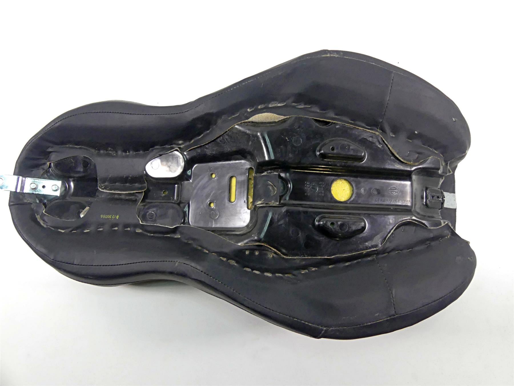 2010 Harley FXDF Dyna Fat Bob Sundowner Touring Seat Saddle 51540-06 {{ shop.shopifyCountryName }} - Mototech271