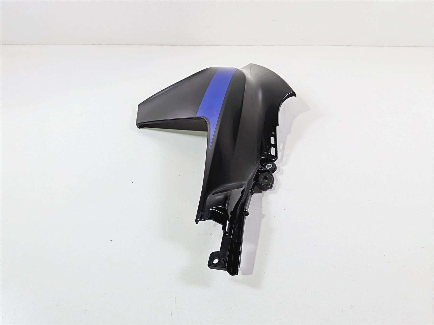 2022 Yamaha YZF R1 R1M RN65 Right Side Upper Cover Fairing B3L-2842N-00-Mototech271
