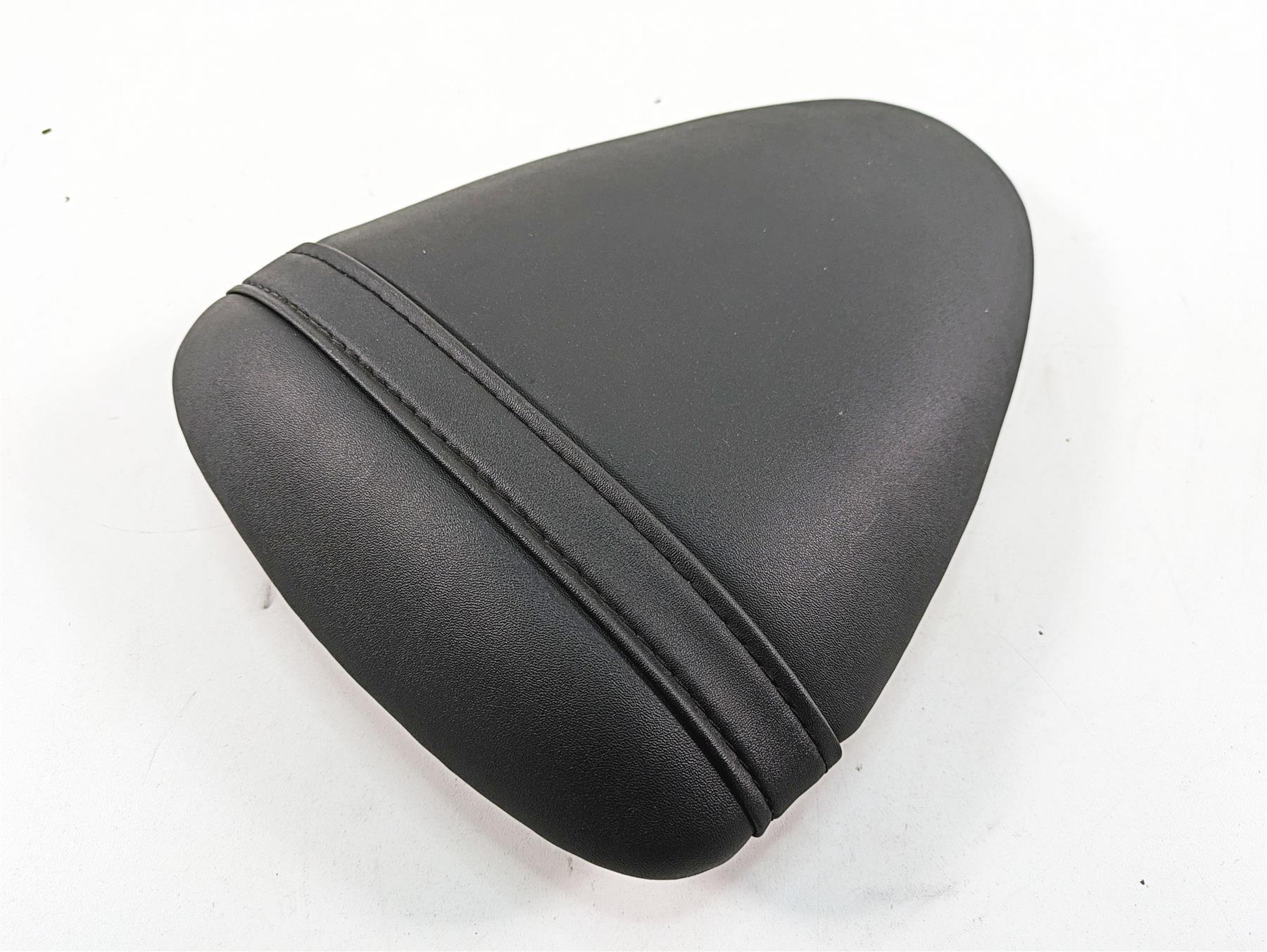 2008 Buell 1125 R Rear Passenger Pillion Seat Saddle M0091.02A8 {{ shop.shopifyCountryName }} - Mototech271