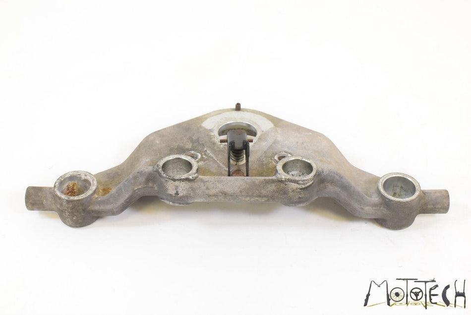 1991 Harley Touring FLHTC Electra Glide Upper Triple Tree Steering Clamp 45435-8 {{ shop.shopifyCountryName }} - Mototech271