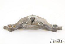 Load image into Gallery viewer, 1991 Harley Touring FLHTC Electra Glide Upper Triple Tree Steering Clamp 45435-8 | Mototech271
