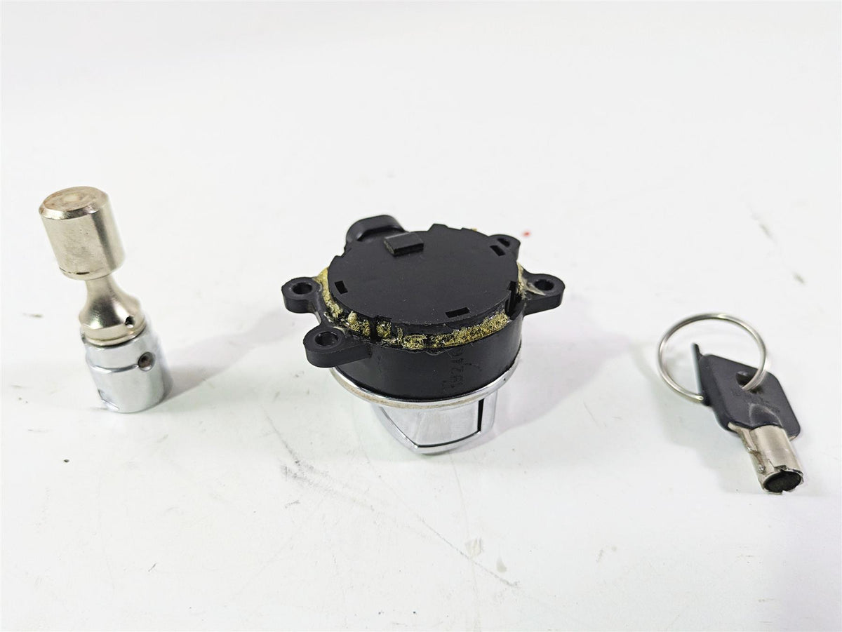 2014 Harley FLS Softail Slim Ignition Switch Key Lock Set 71400076 {{ shop.shopifyCountryName }} - Mototech271