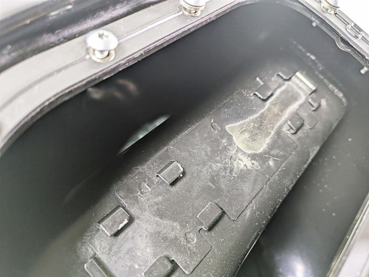 2016 Harley FXDWG Dyna Wide Glide Fuel Gas Petrol Tank - No Dent 61000707 {{ shop.shopifyCountryName }} - Mototech271