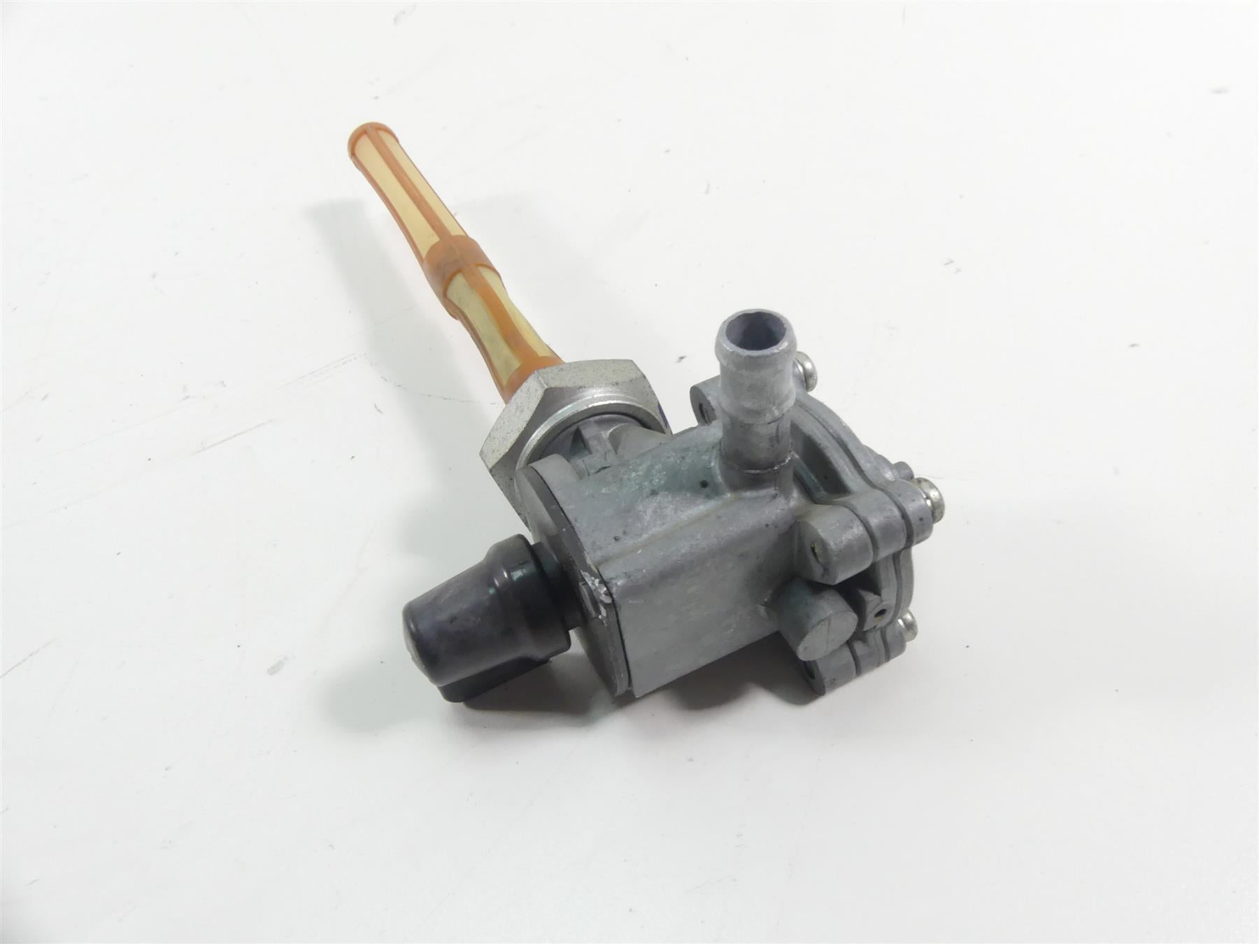 2009 Honda VTX1300 Touring Fuel Gas Petrol Valve Petcock 16950-MEM-674 {{ shop.shopifyCountryName }} - Mototech271