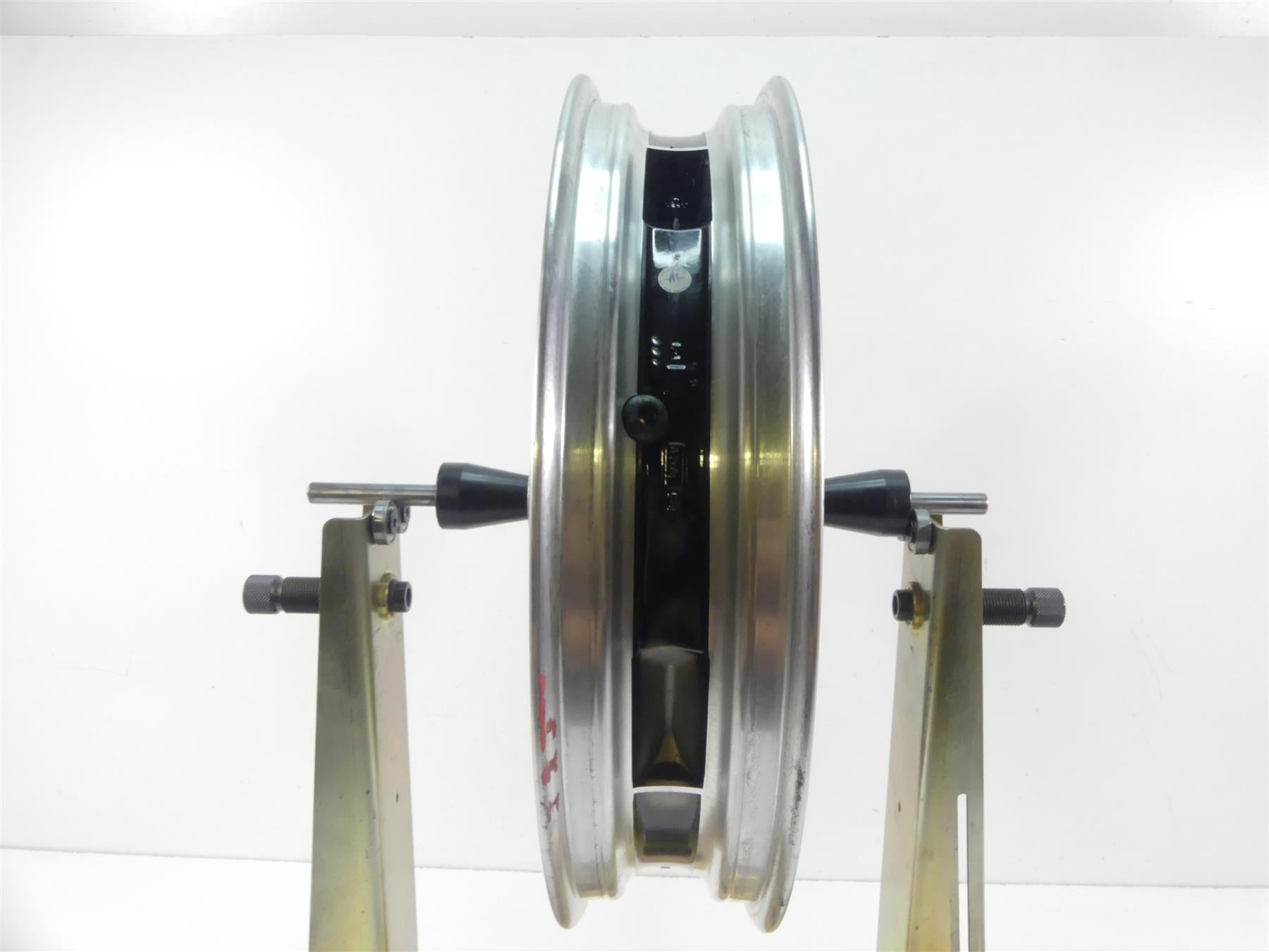 2012 Harley Touring FLHX Street Glide Front 18x3.5 Wheel Rim -Read 47871-10 {{ shop.shopifyCountryName }} - Mototech271