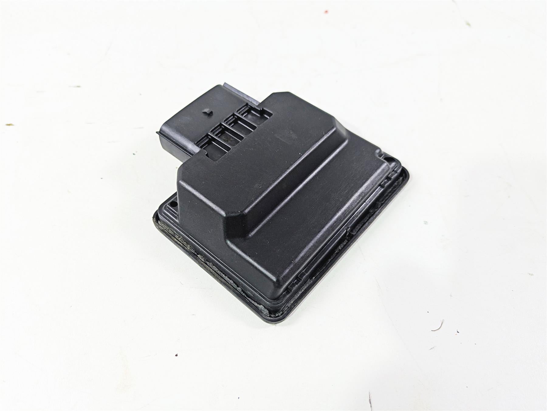 2014 Harley FLS Softail Slim Abs Brake Pump Control Module Box 40662-11A {{ shop.shopifyCountryName }} - Mototech271