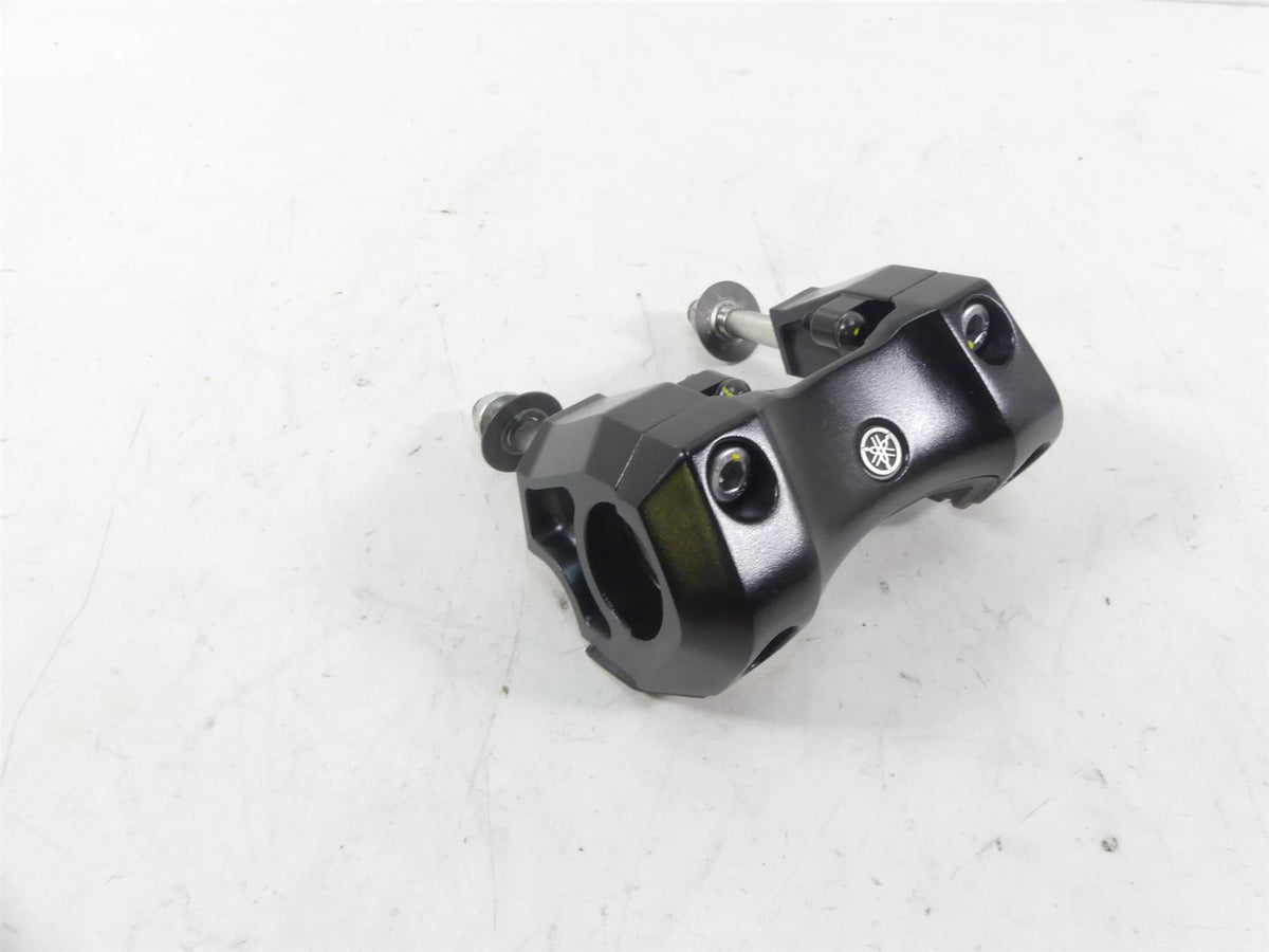 2013 Yamaha VMX17 V-Max 1700 Handlebar Handel Bar Riser Set 2S3-23441-00-00 {{ shop.shopifyCountryName }} - Mototech271