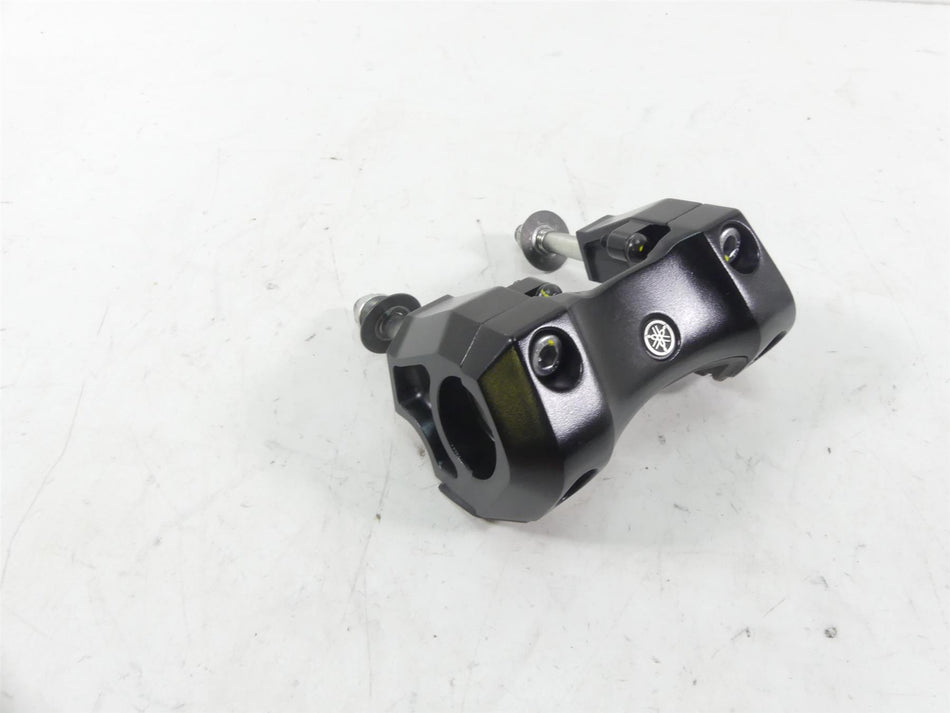 2013 Yamaha VMX17 V-Max 1700 Handlebar Handel Bar Riser Set 2S3-23441-00-00 {{ shop.shopifyCountryName }} - Mototech271