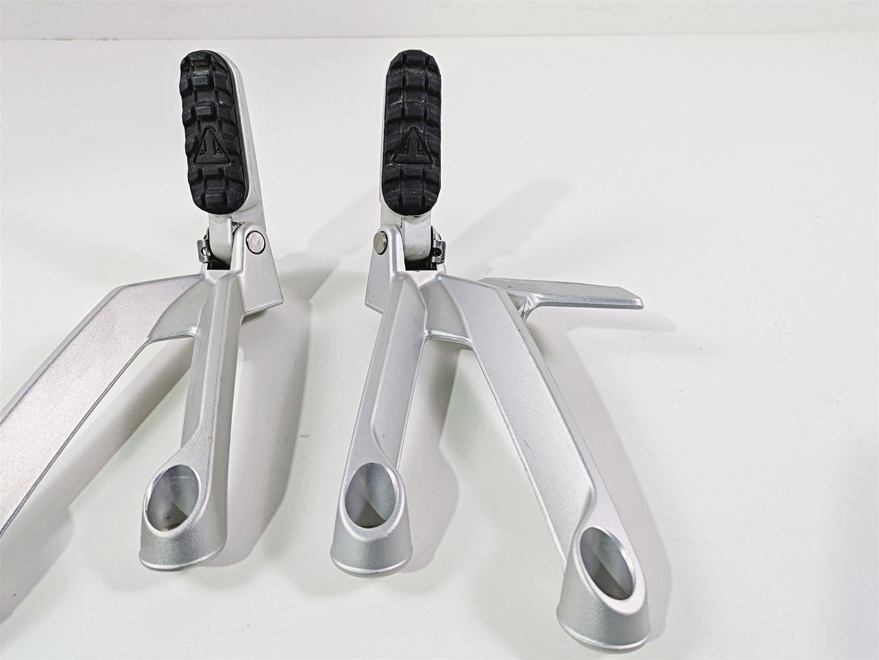 2024 Triumph Tiger 900 GT Rear Passenger Footpeg Rest Set T2082284 T2082359 {{ shop.shopifyCountryName }} - Mototech271
