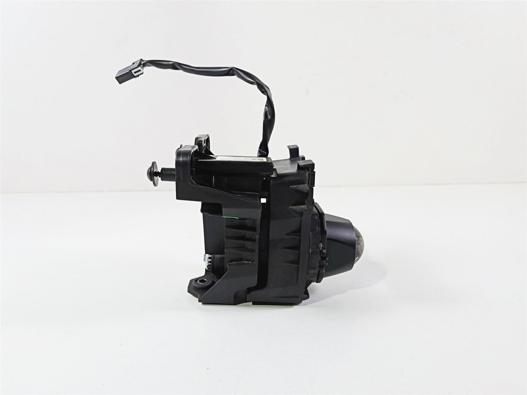 2025 Yamaha YZF R7 Headlight Head Light Lamp Lens - Read BEB-84300-03-00 {{ shop.shopifyCountryName }} - Mototech271