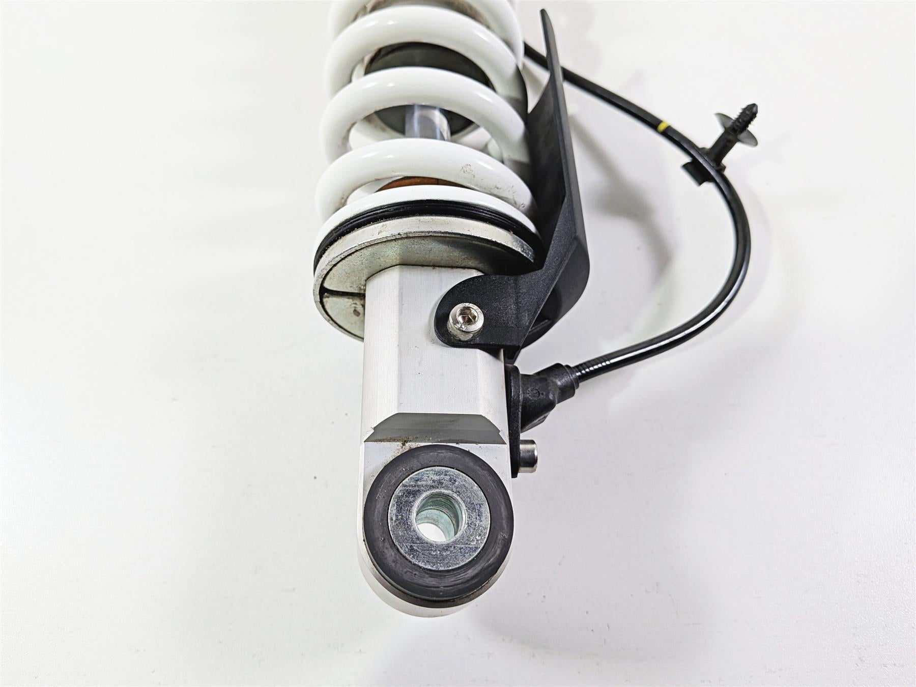 2023 BMW R1250RT RTP K52 Front Esa Shock Damper 2K Only 31489899967 {{ shop.shopifyCountryName }} - Mototech271