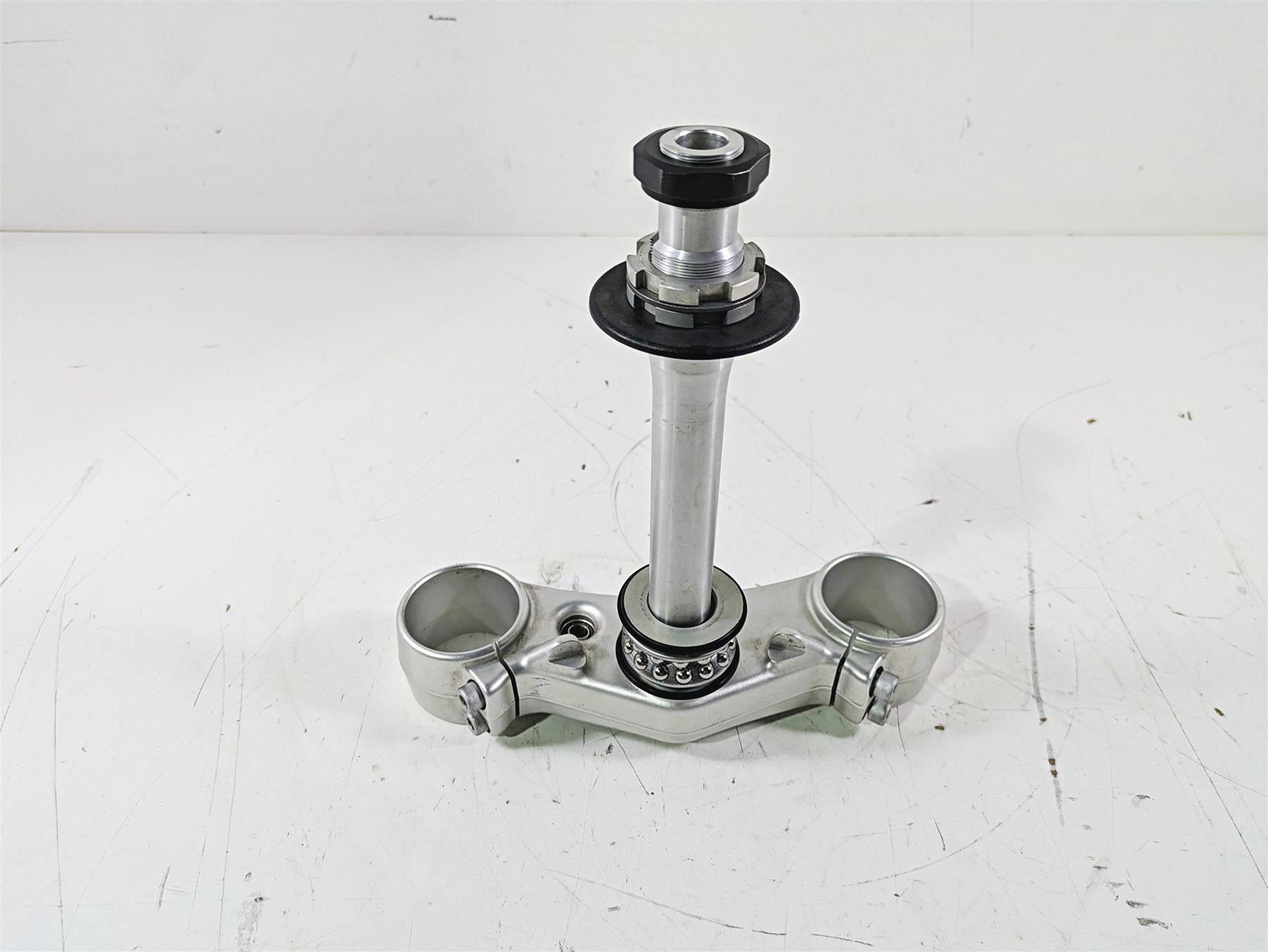 2020 Triumph Daytona 765 Moto2 Lower Tiple Tree Steering Clamp 54mm T2046835 {{ shop.shopifyCountryName }} - Mototech271