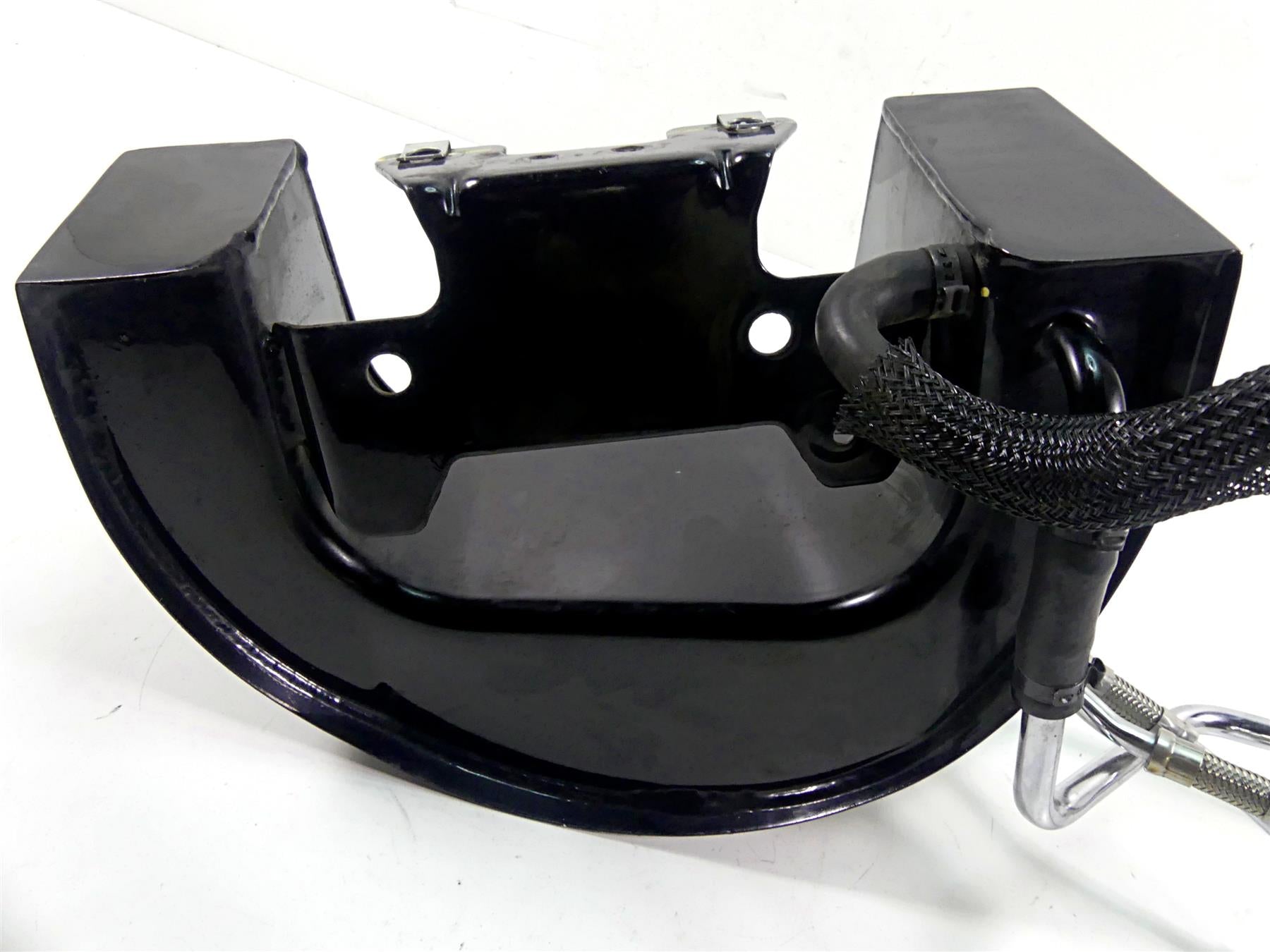 2016 Harley Softail FLS Slim Oil Tank Reservoir & Hoses Set 62492-01A {{ shop.shopifyCountryName }} - Mototech271