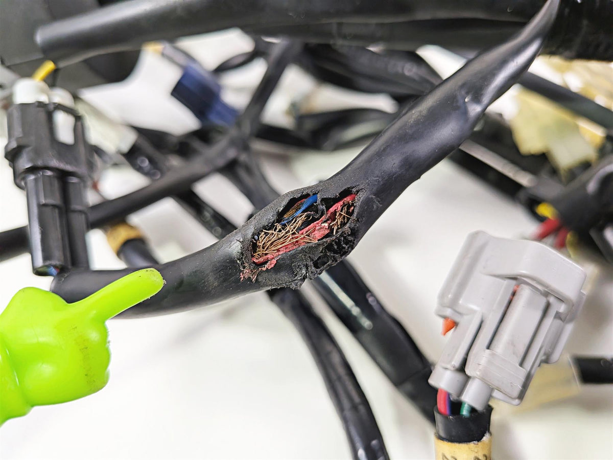 2016 Yamaha YZF R1 RN32 Wiring Harness Loom -For Parts B60-82590-10-00 {{ shop.shopifyCountryName }} - Mototech271