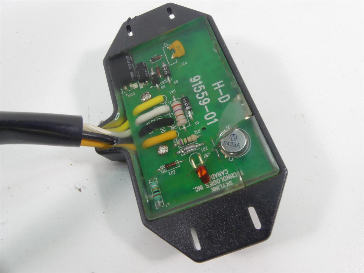 2004 Harley FLHTC SE CVO Electra Glide Garage Door Transmitter 91561-01 HD838T {{ shop.shopifyCountryName }} - Mototech271