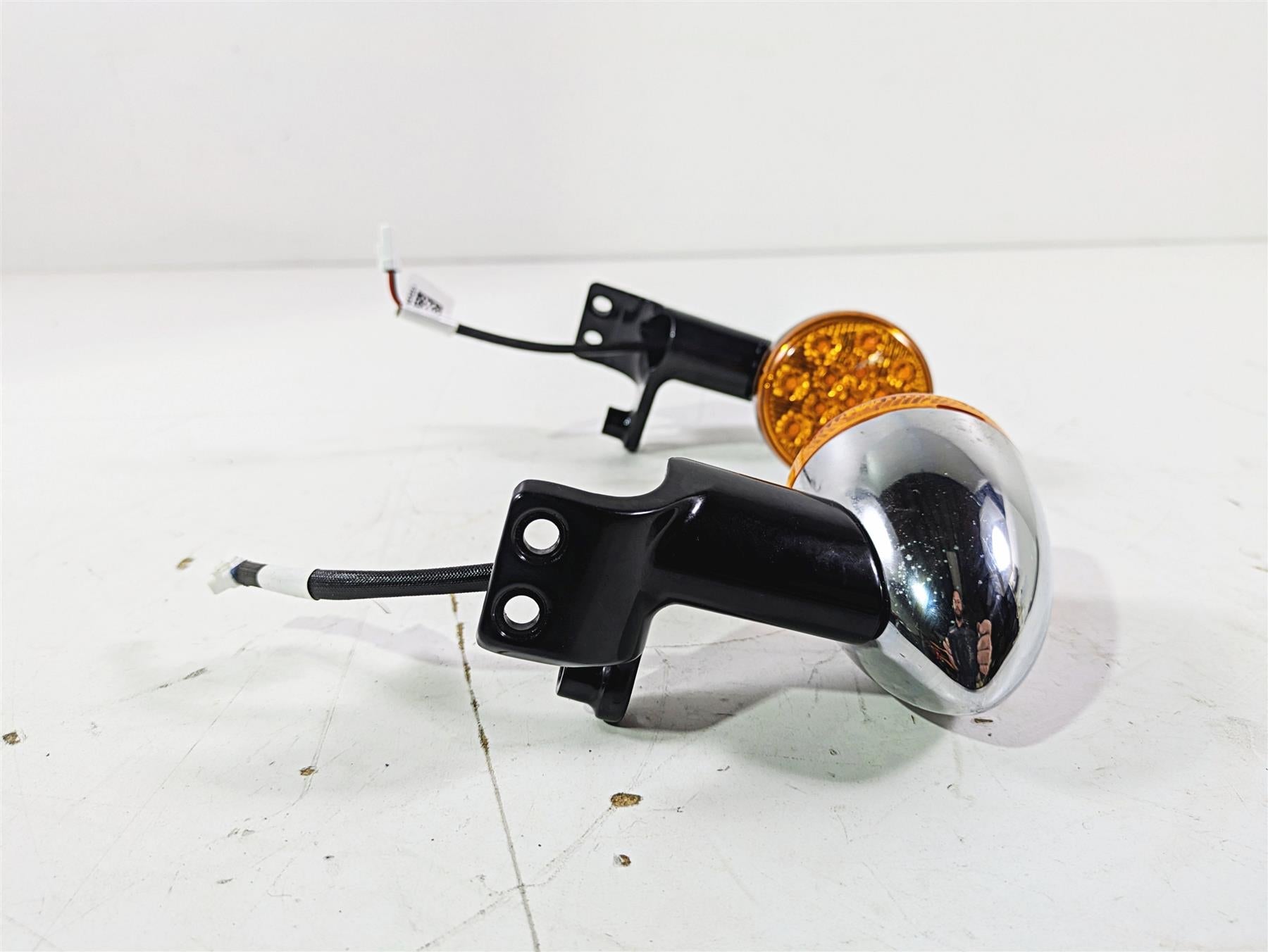 2019 Indian Chieftain Limited Front Blinker Turn Signal Set 2414421 {{ shop.shopifyCountryName }} - Mototech271