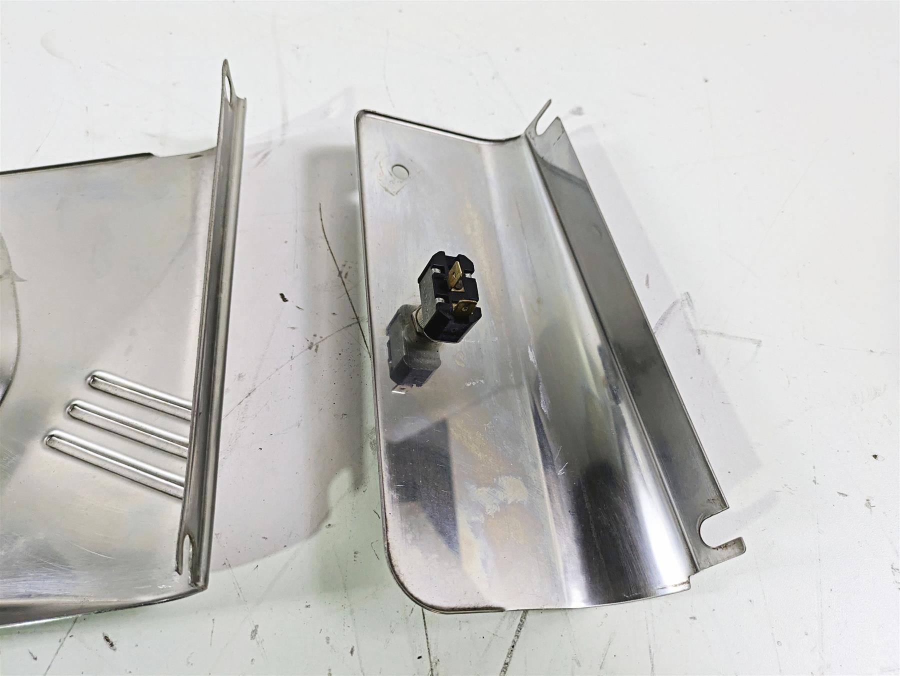 1992 Harley FLSTC Softail Heritage Headlight Head Light Cover Set 67808-86 {{ shop.shopifyCountryName }} - Mototech271