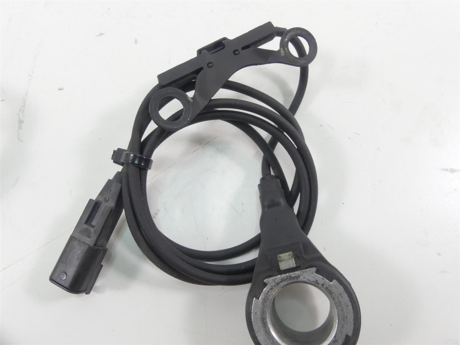 2014 Harley FXDF Dyna Fat Bob Front Rear Abs Brake Wheel Speed Sensors 40682-12 {{ shop.shopifyCountryName }} - Mototech271