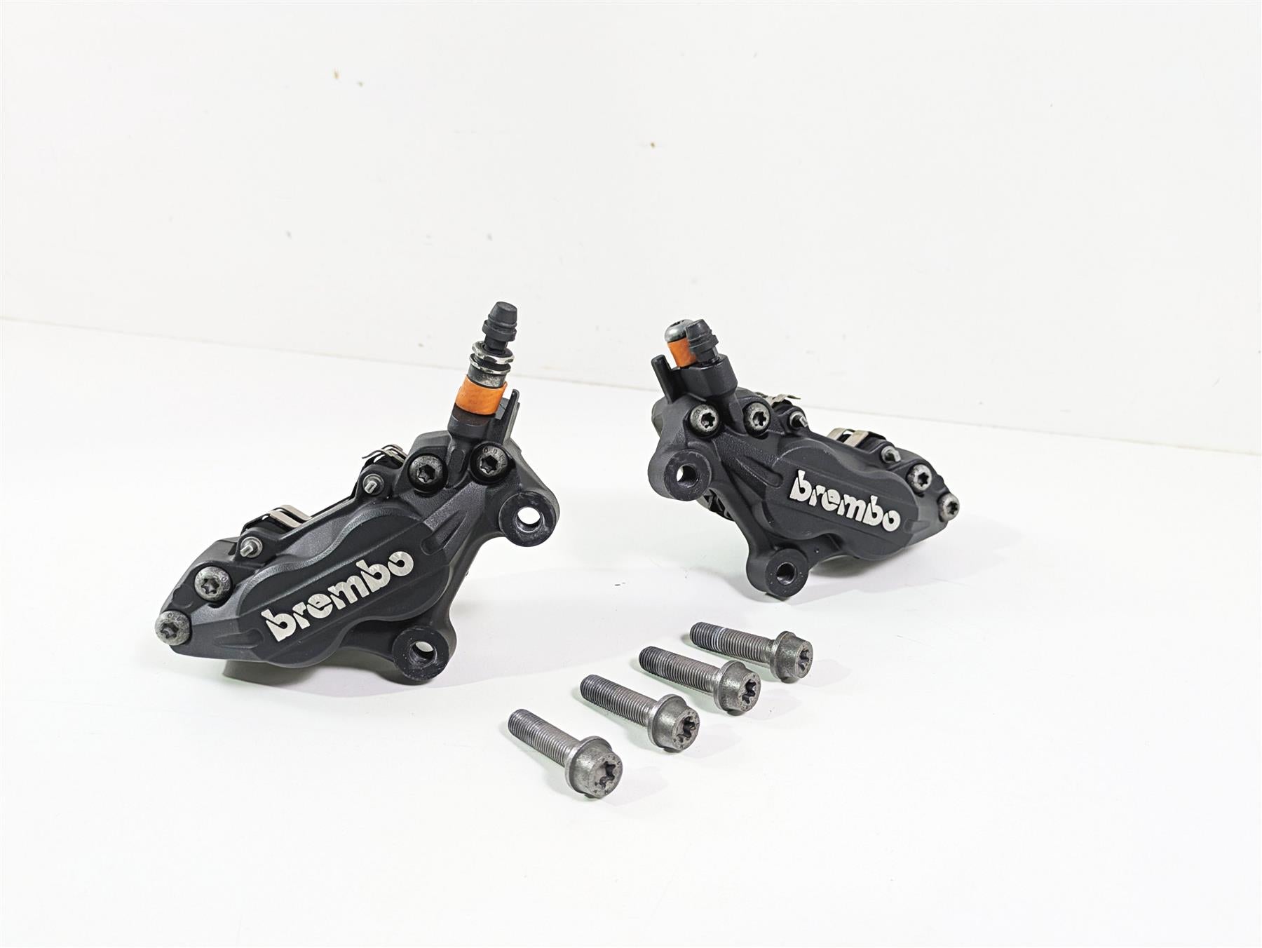2018 BMW R nineT Urban GS K33 Front Brembo Brake Caliper Set 34117716717 {{ shop.shopifyCountryName }} - Mototech271