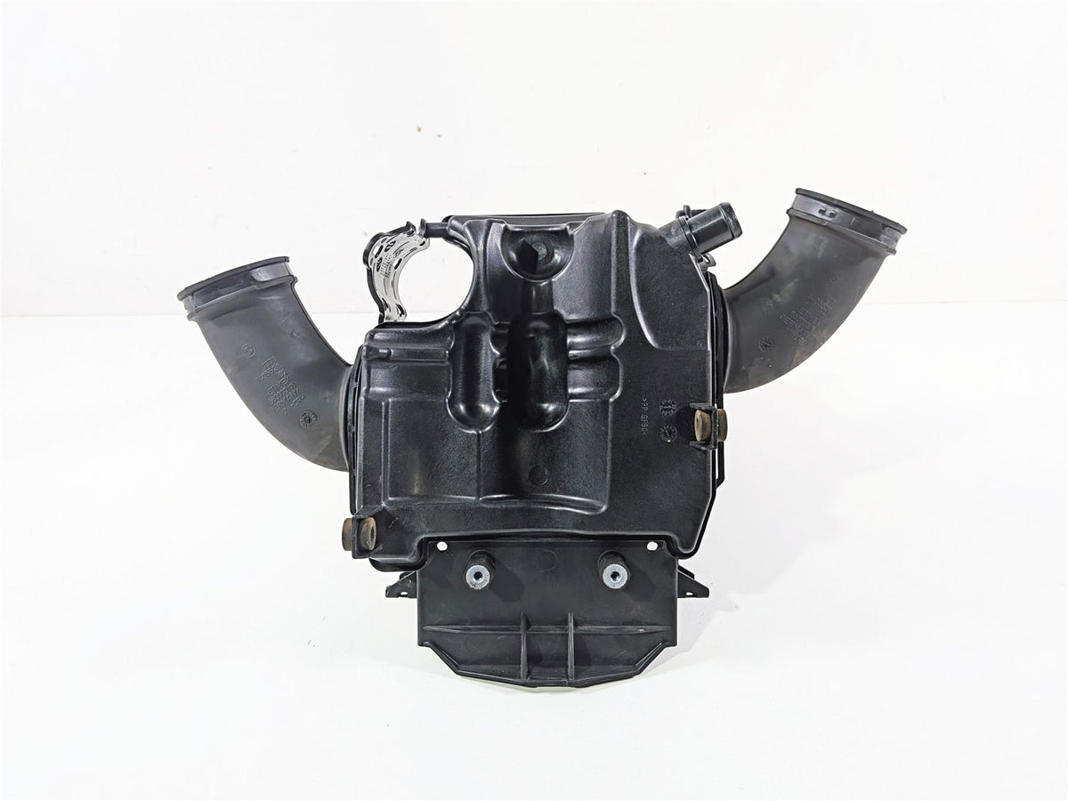 2023 BMW R nineT Scrambler K23 Air Box Housing & Tubes - No Filter 13718405525 {{ shop.shopifyCountryName }} - Mototech271