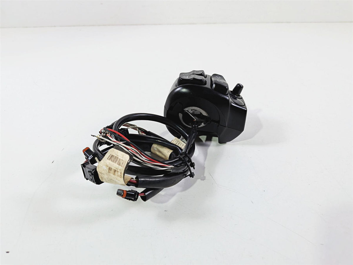 2016 Harley Touring FLHX Street Glide Right Hand Control Switch 71500129B {{ shop.shopifyCountryName }} - Mototech271
