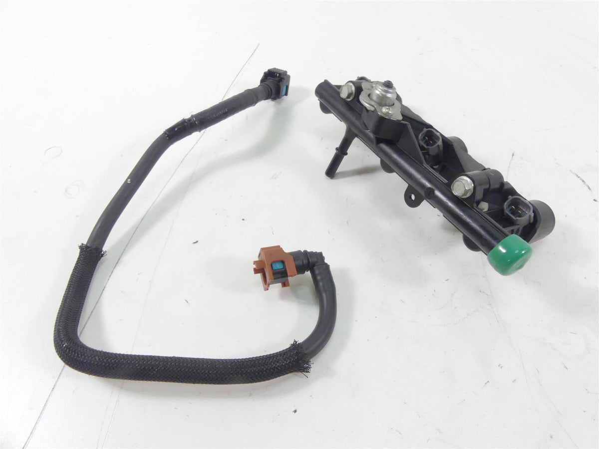 2015 Yamaha MT09 FZ09 Fuel Injection Injector Rail 1RC-13930-00-00 {{ shop.shopifyCountryName }} - Mototech271