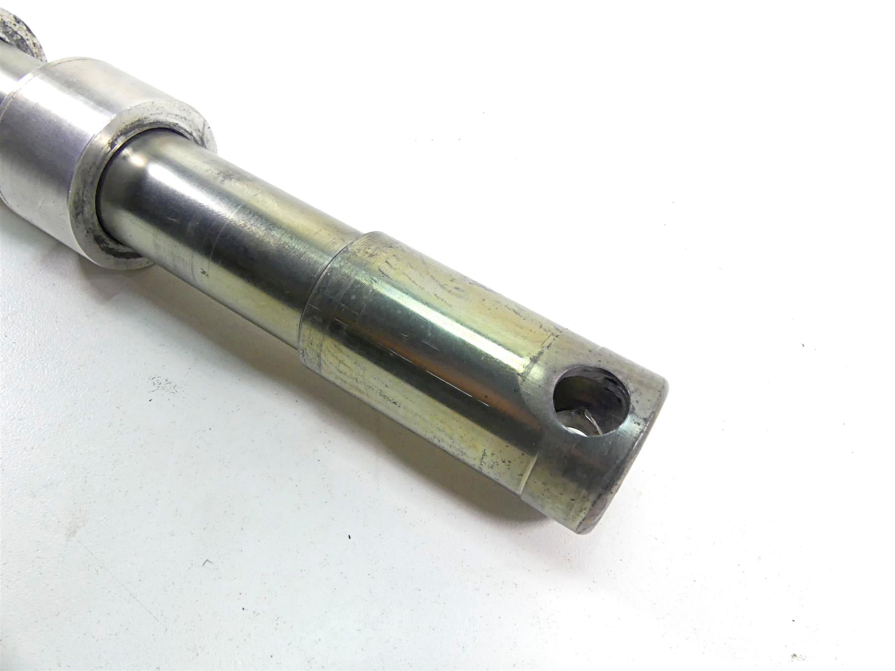 2010 Harley FXDF Dyna Fat Bob Front 25mm Axle Wheel Spindle 41547-07A {{ shop.shopifyCountryName }} - Mototech271