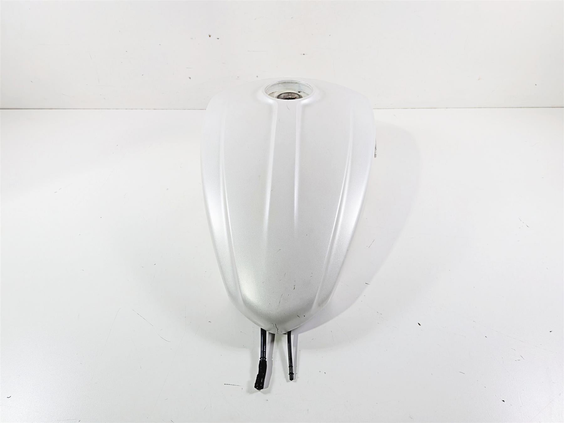 2017 Victory Octane 1200 Fuel Gas Petrol Tank - Dent 1021999 {{ shop.shopifyCountryName }} - Mototech271