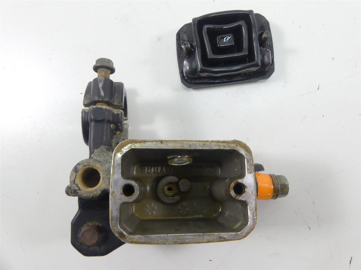 2014 Can Am Renegade 1000 STD Right Front Brake Master Cylinder 705600913 {{ shop.shopifyCountryName }} - Mototech271