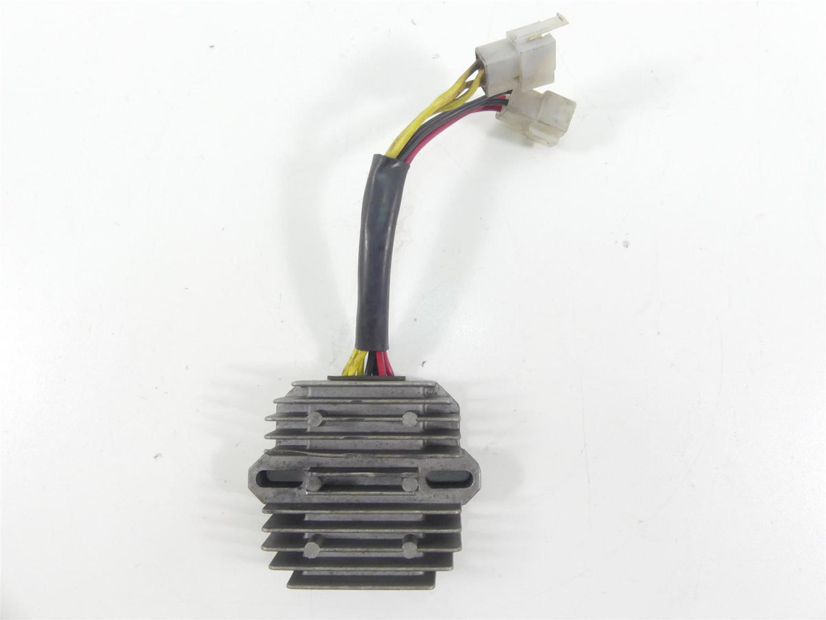 2006 Triumph Daytona 675 Rectifier Voltage Regulator T1304040 {{ shop.shopifyCountryName }} - Mototech271