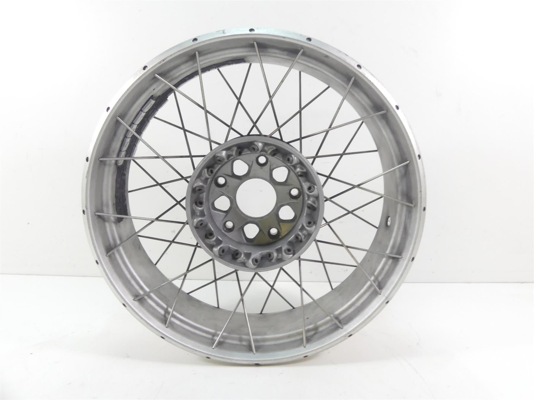 2017 BMW R1200GS GSW K50 Straight Rear Wheel Rim 17x4.5 36318526904 {{ shop.shopifyCountryName }} - Mototech271