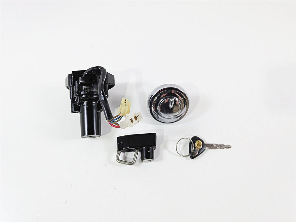 2006 Yamaha XVZ1300 Royal Star Ignition Switch Key Gas Cap Lock Set 1D6-82501-00-00 {{ shop.shopifyCountryName }} - Mototech271